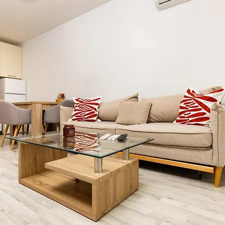 Modern 1bd In Heart Of By Flat Mаnager *